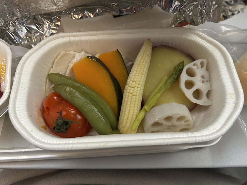 到着前のJAL機内食 低塩