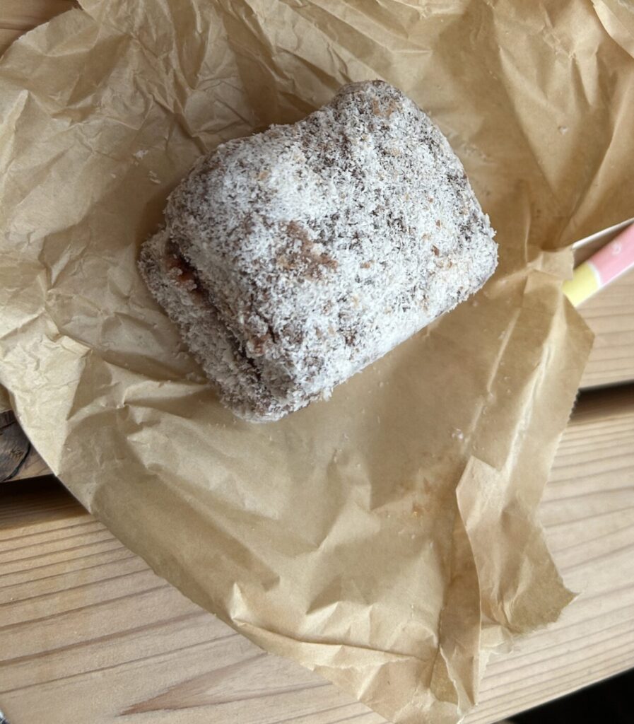 オーストラリア館のラミントンケーキ