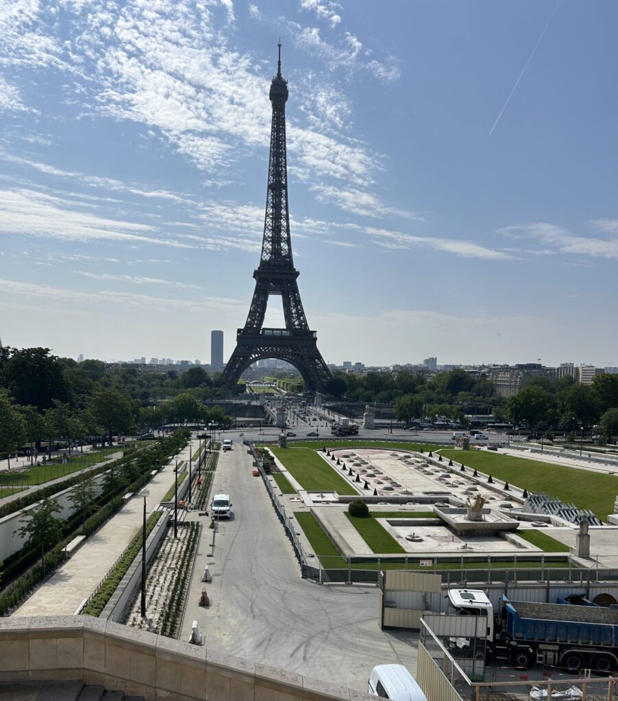 シャイヨー宮よりパリの街を望む