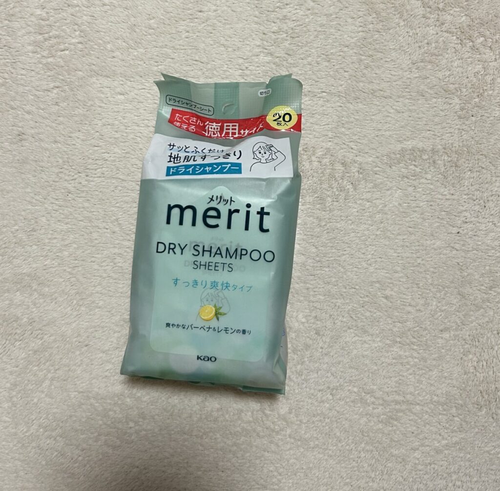 シトラスの香りのするドライシャンプー merit