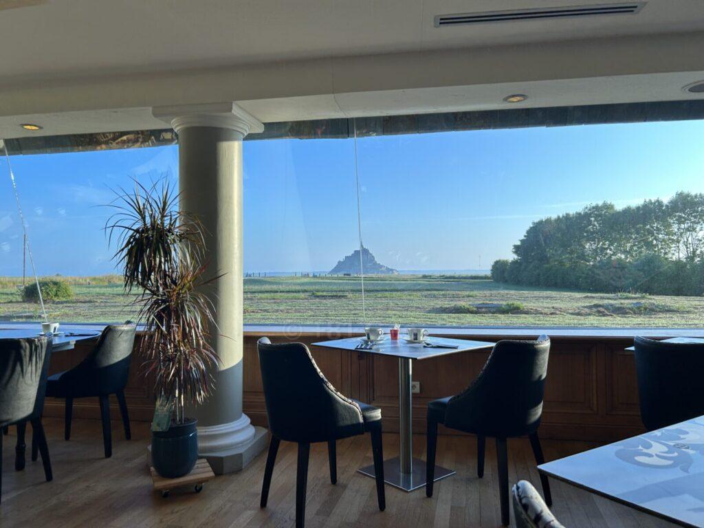 ルレ・サン・ミッシェルのレストランから見えるモンサンミッシェル