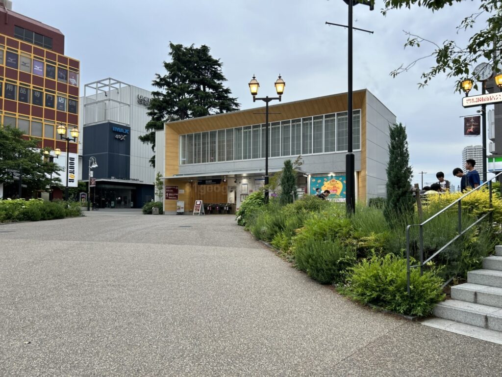 西武線の豊島園駅　入口の写真